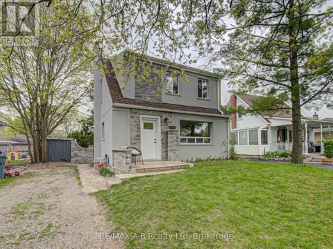 34 SOMERSET STREET Stratford ON N5A6K1