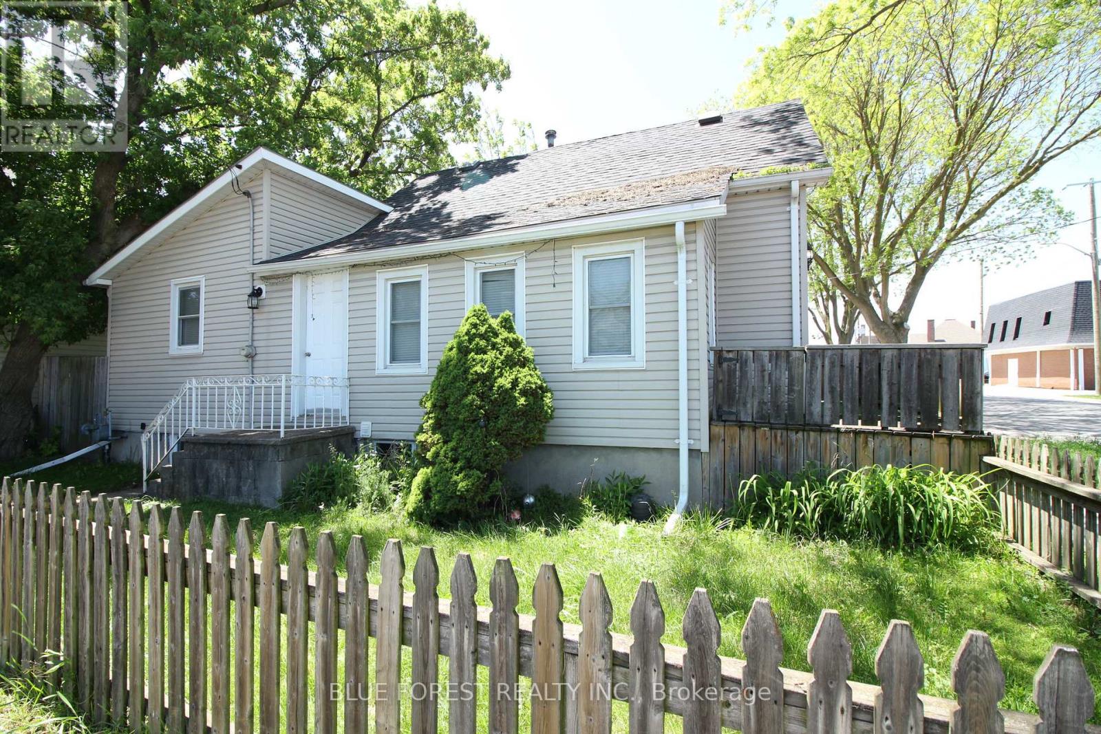 175 DAVIS STREET