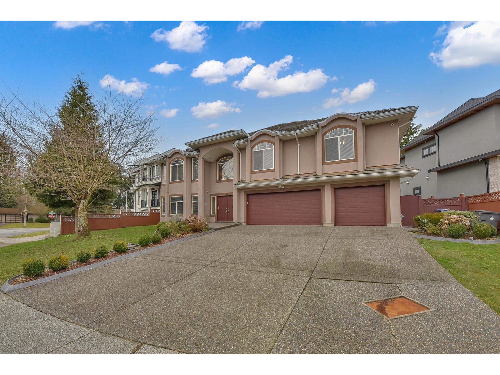 8677 GALWAY CRESCENT