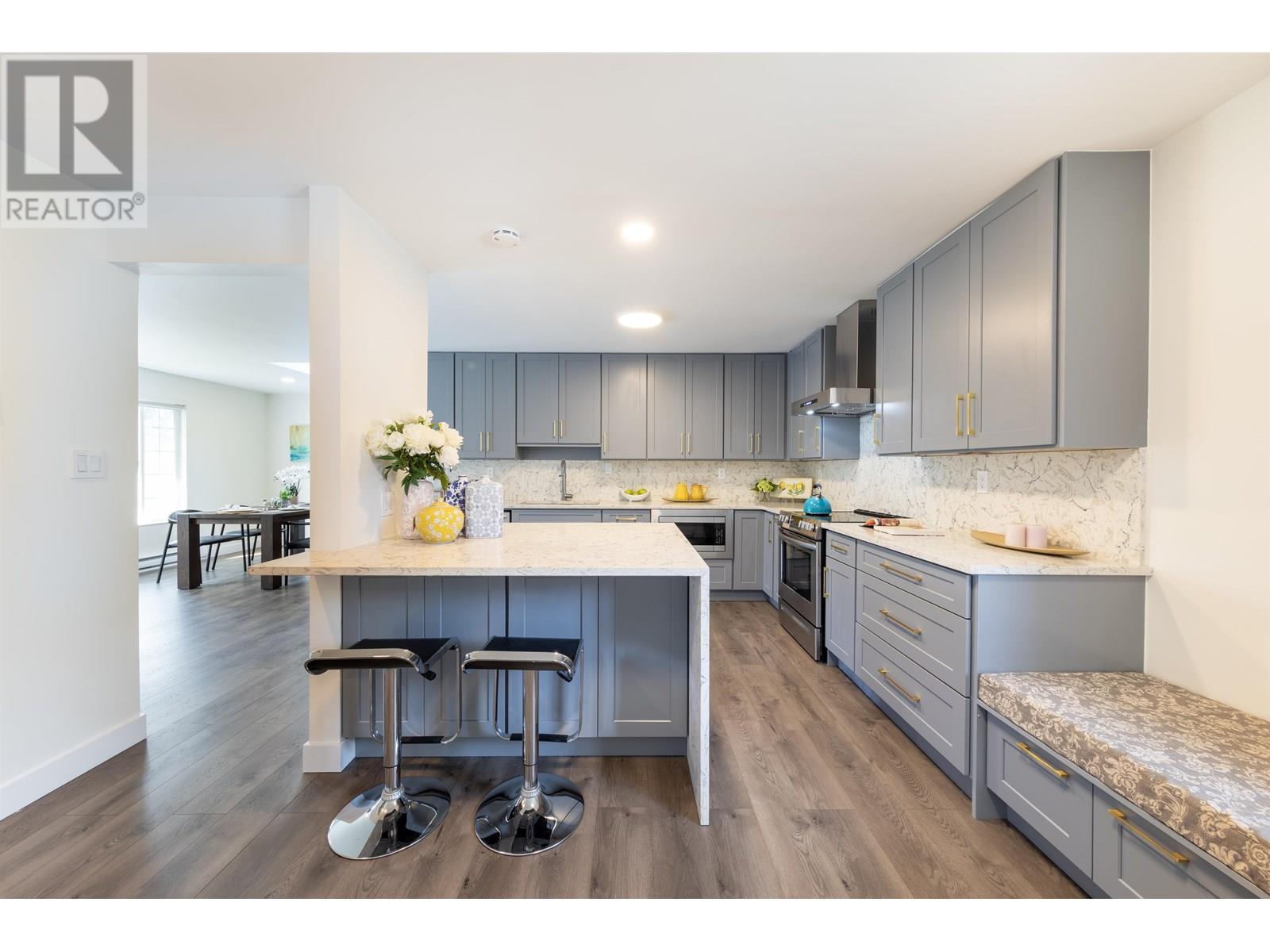 10080 ROSEDENE CRESCENT