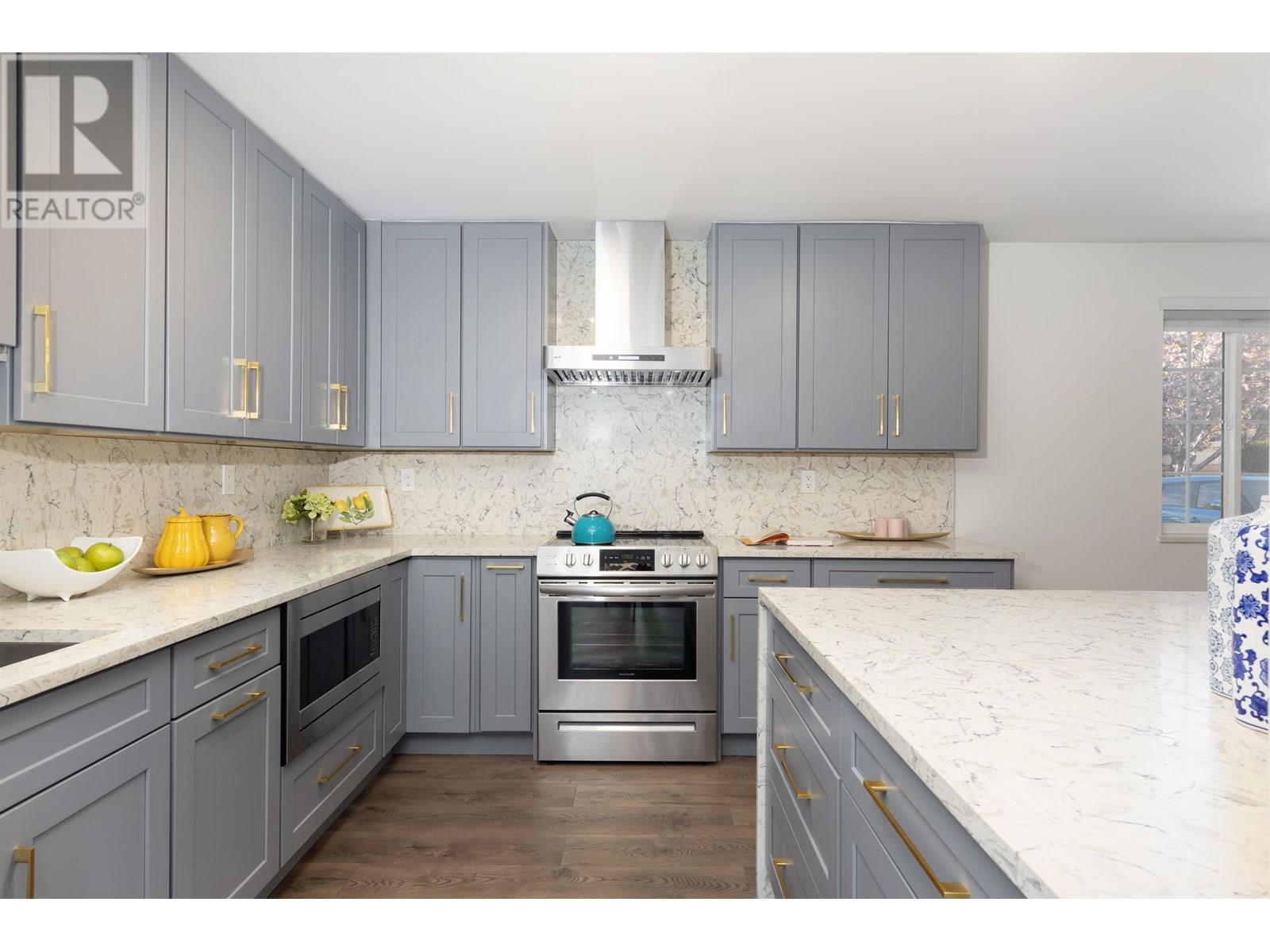 10080 ROSEDENE CRESCENT