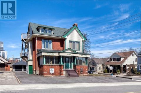 59 REGINA Street N Waterloo ON N2J3A6
