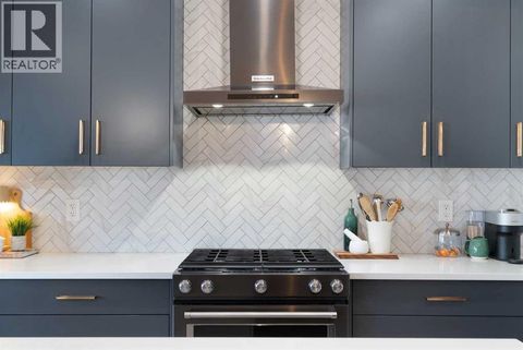 96 Emberside Glen Cochrane AB T4C2L7