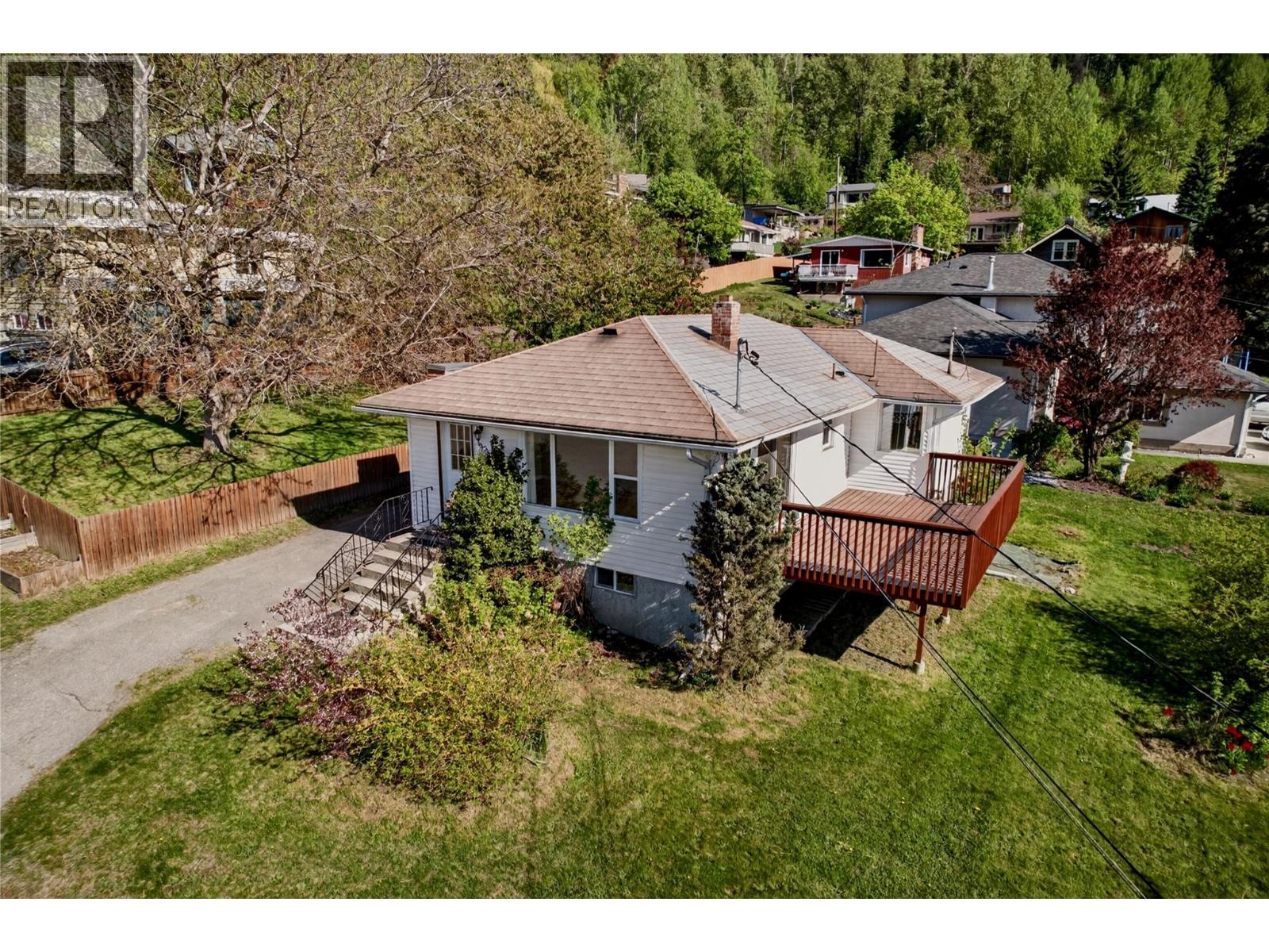 902 Gore Street