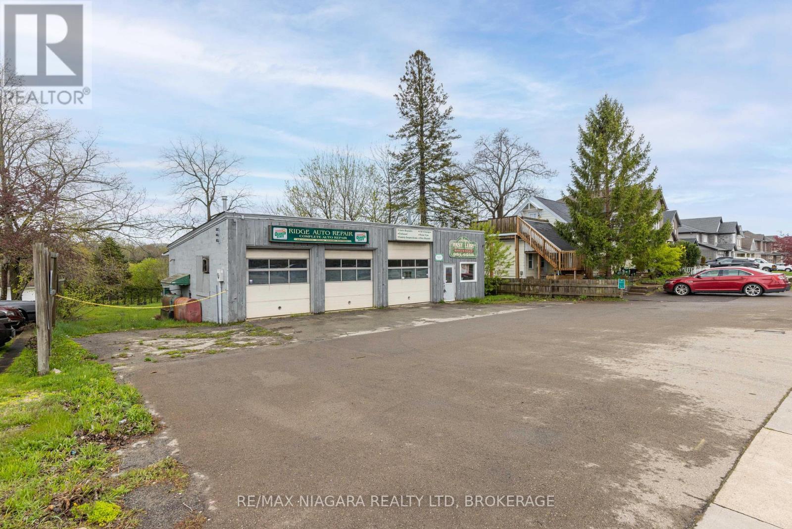 124 RIDGE ROAD N