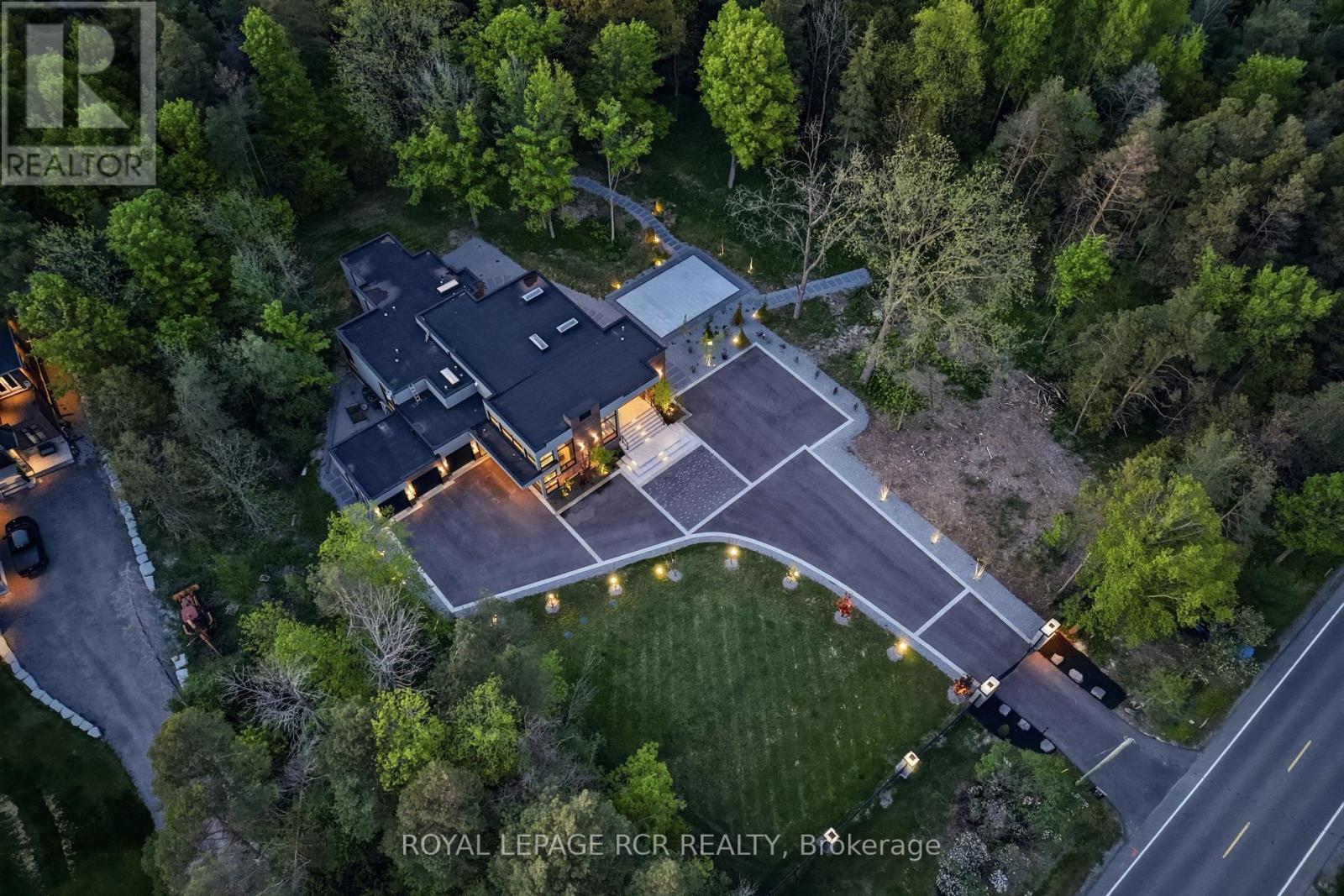 3404 VIVIAN ROAD