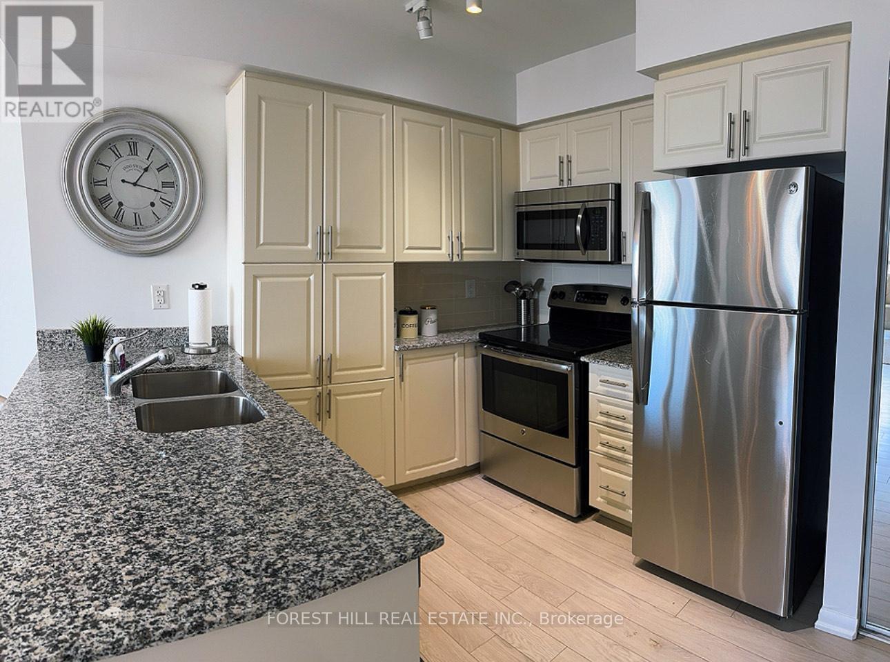 2502 - 830 LAWRENCE AVENUE W