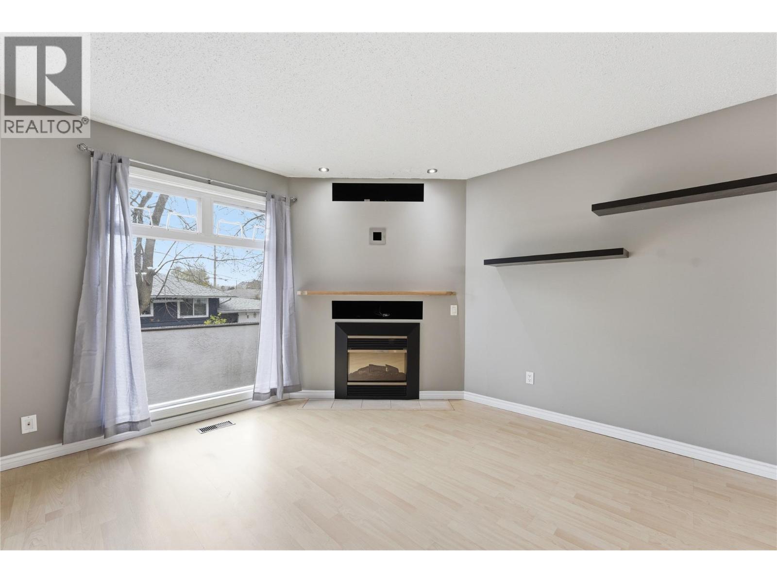 2100 43 Avenue Unit# 205