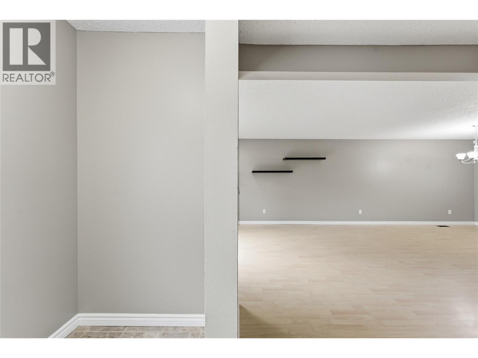 2100 43 Avenue Unit# 205