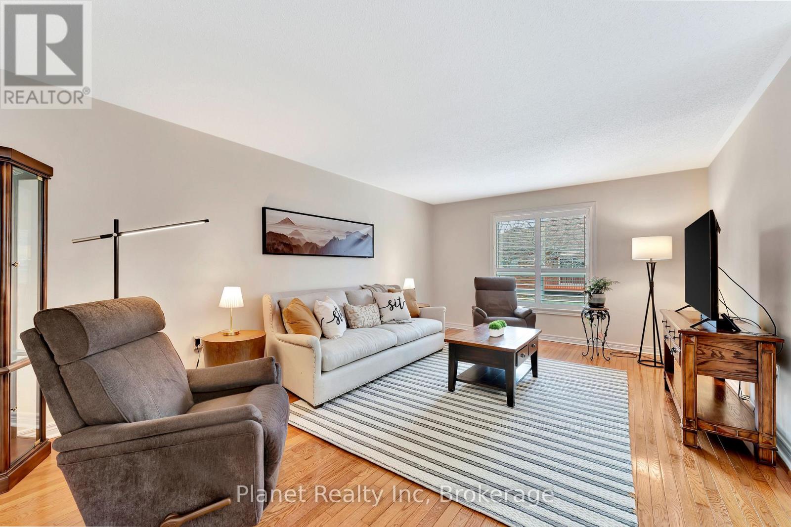 16 WINTERBERRY LANE