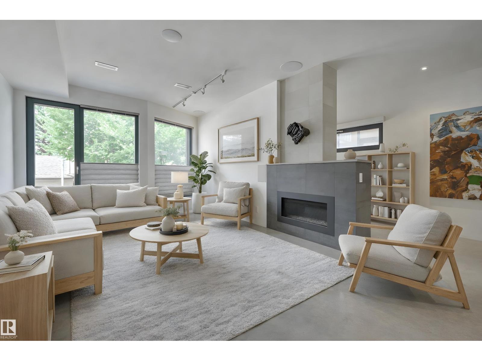 50 SYLVANCROFT LN NW