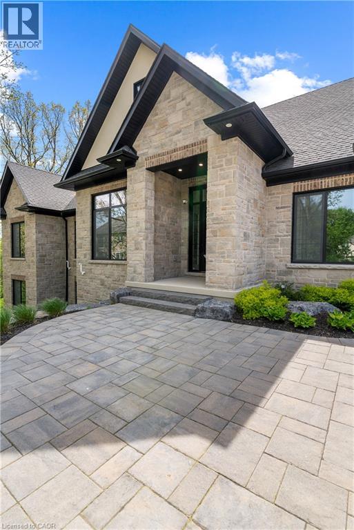 60 RIVER RUN Place