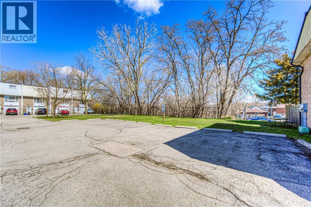 70 MORGAN Avenue Unit# 6