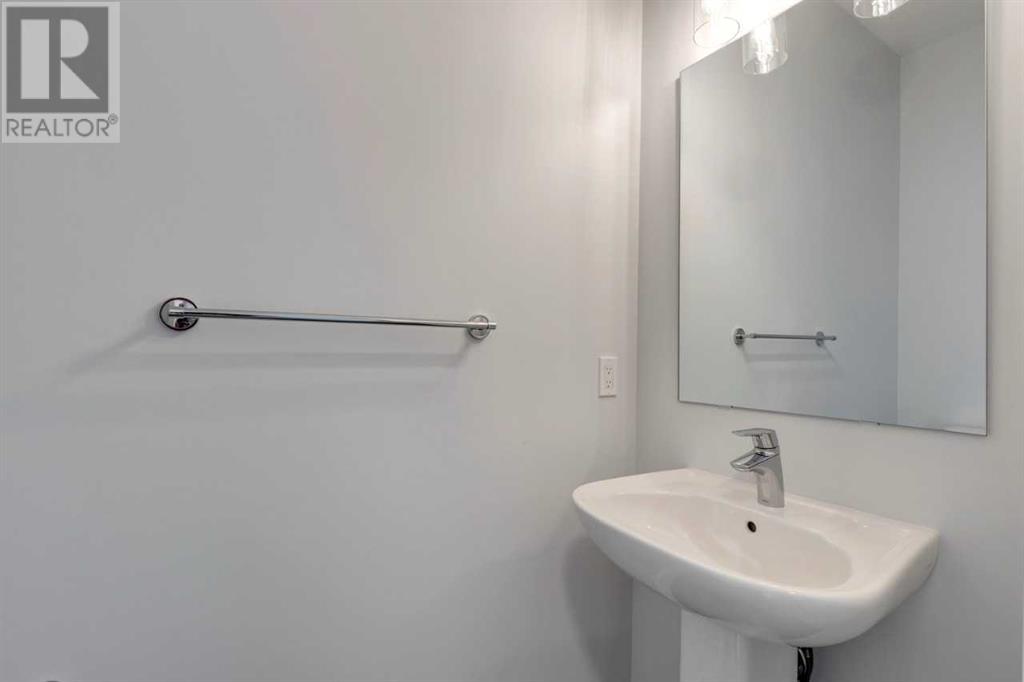 207 Sora Terrace SE