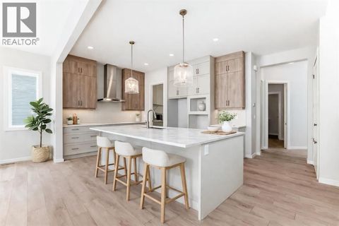 203 Langwell Common SE Airdrie AB T4A3R4