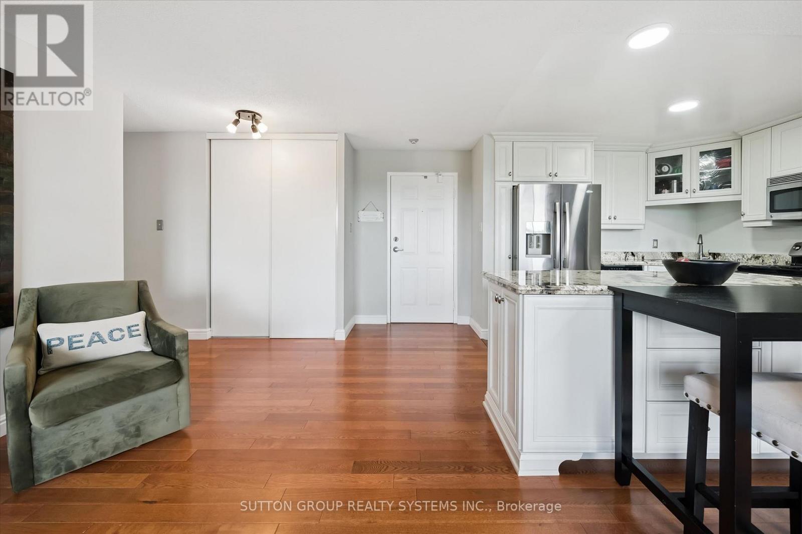 406 - 421 FAIRVIEW DRIVE