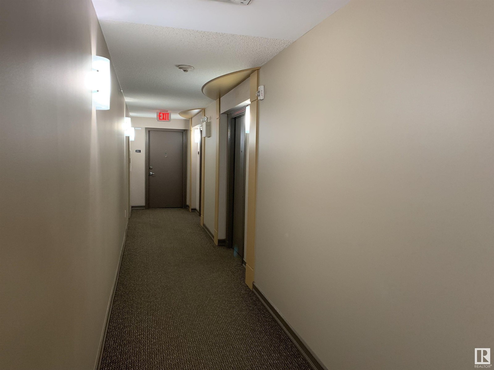 #203 2208 44 AV NW