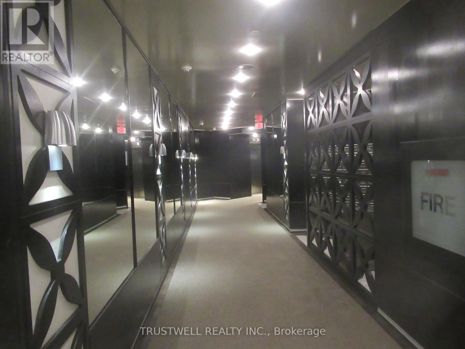 1409 - 20 BLUE JAYS WAY