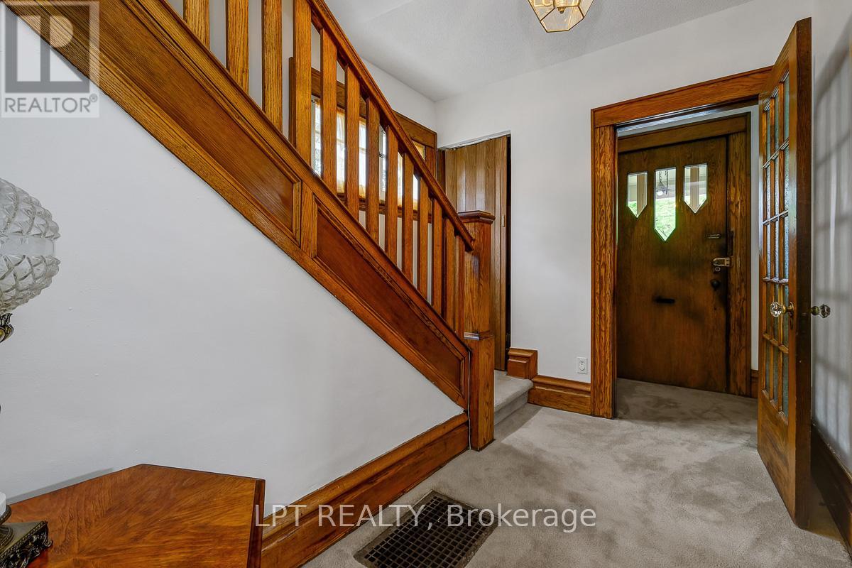 279 SECOND AVENUE
