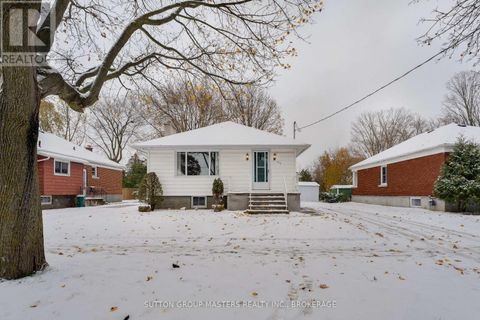 913 VICTORIA STREET Kingston (East of Sir John A. Blvd) ON K7K4T9