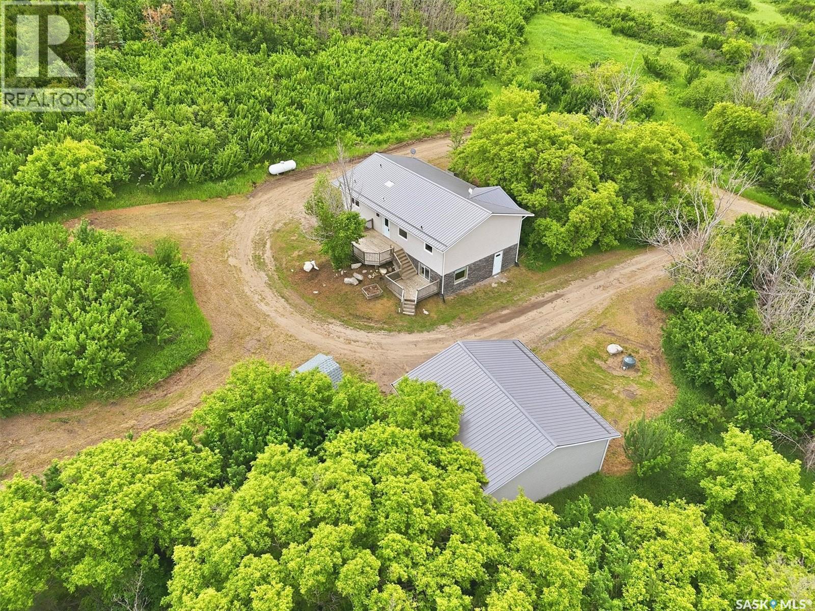 343 Ike Thiessen ROAD