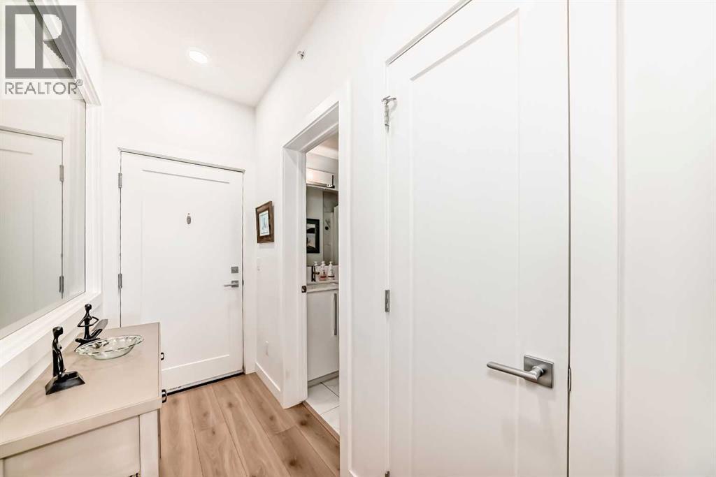 1406, 76 Cornerstone Passage NE