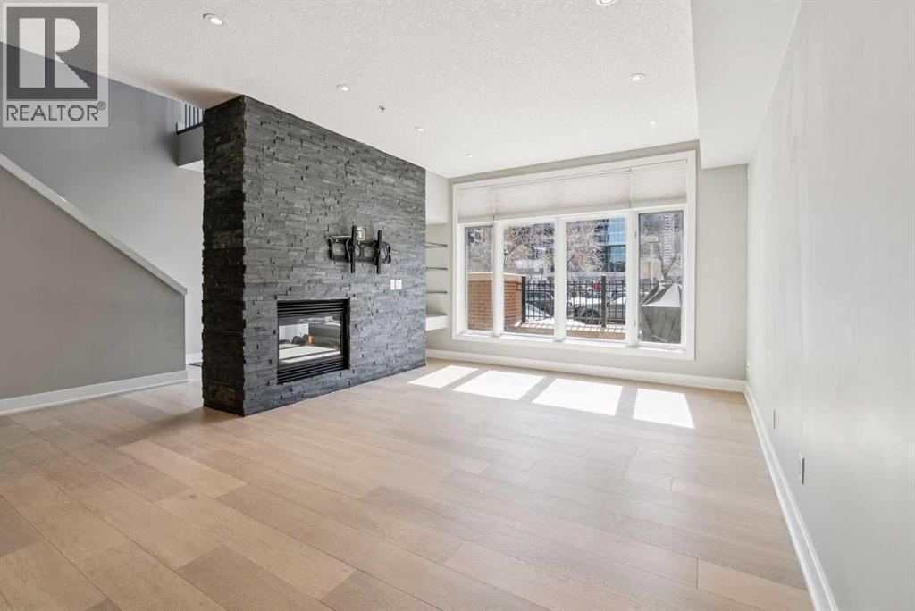 103, 660 Eau Claire Avenue SW