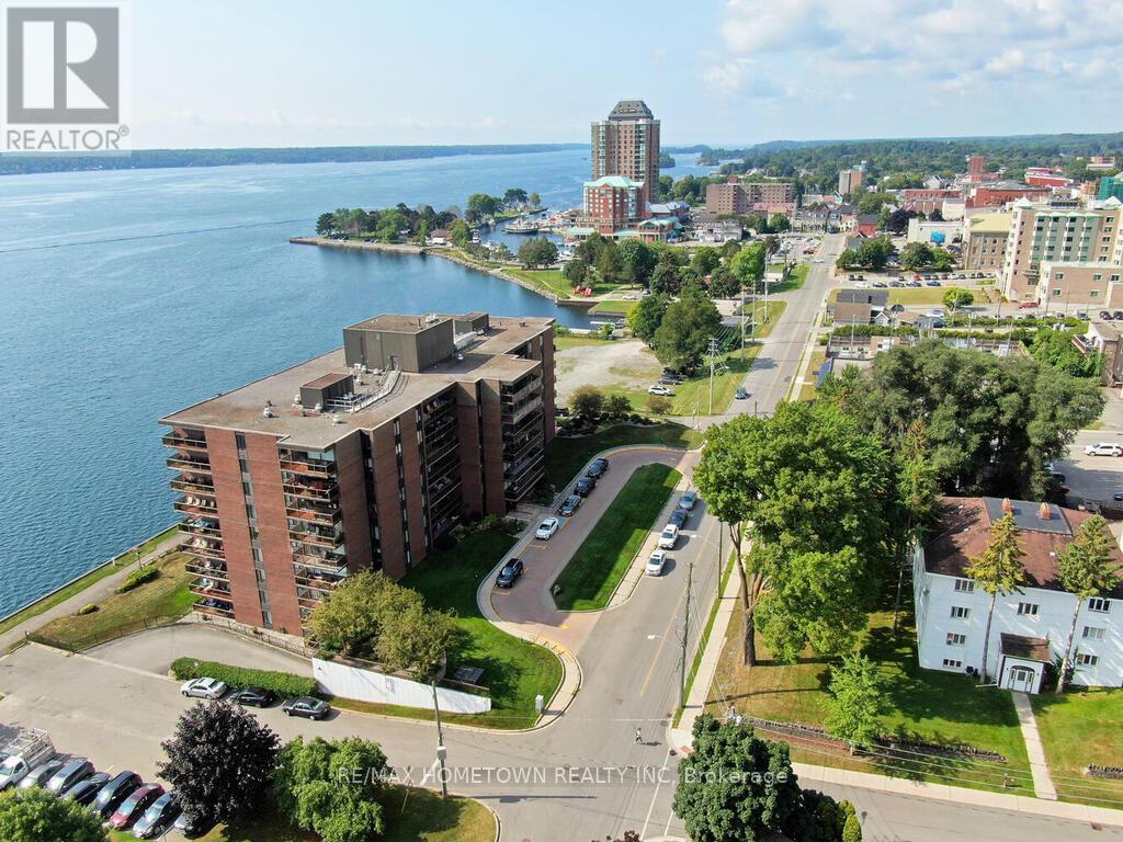 211 - 55 WATER STREET E