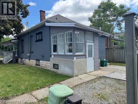 105 CATHARINE Avenue