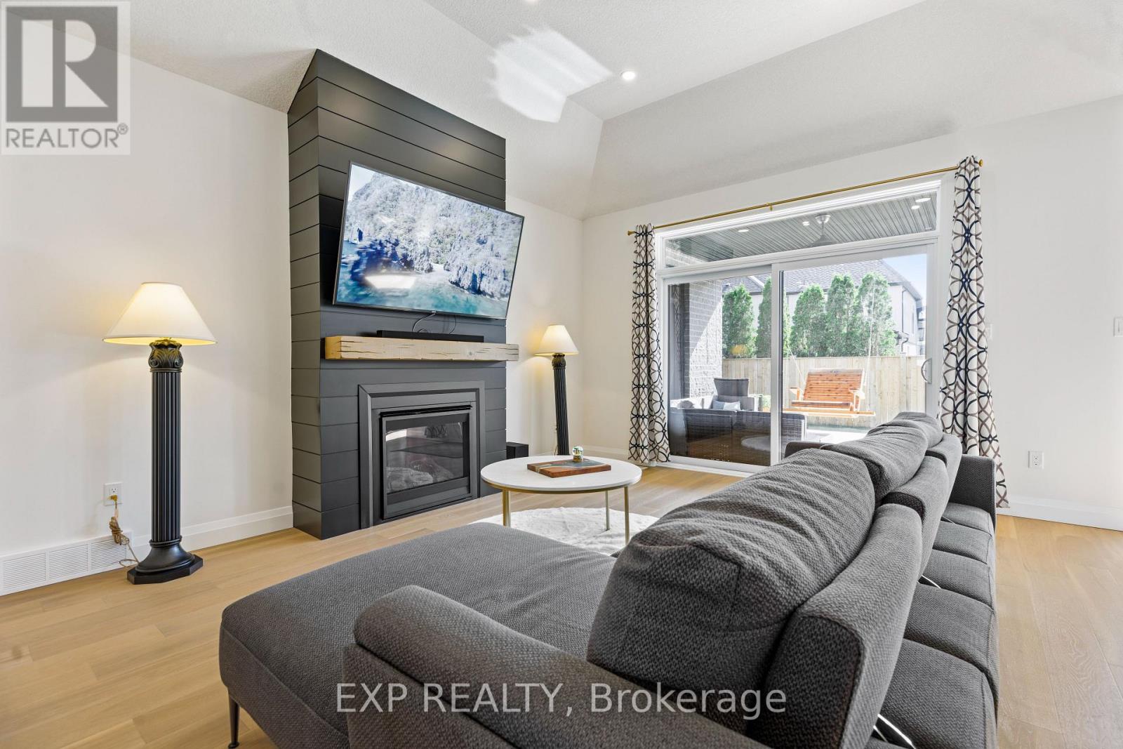 4099 SUGARMAPLE CROSSING