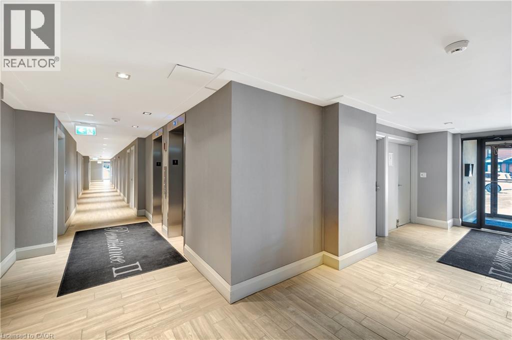 10 ELLEN Street E Unit# 901