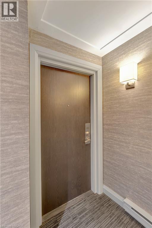 10 ELLEN Street E Unit# 901