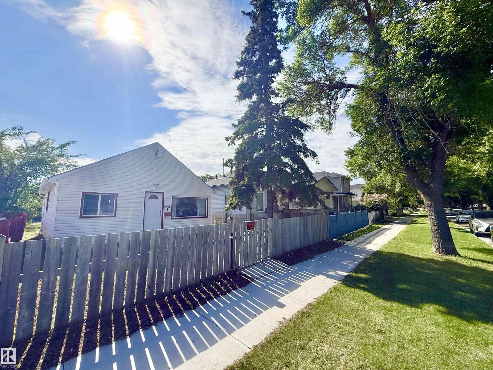 11941 78 ST NW