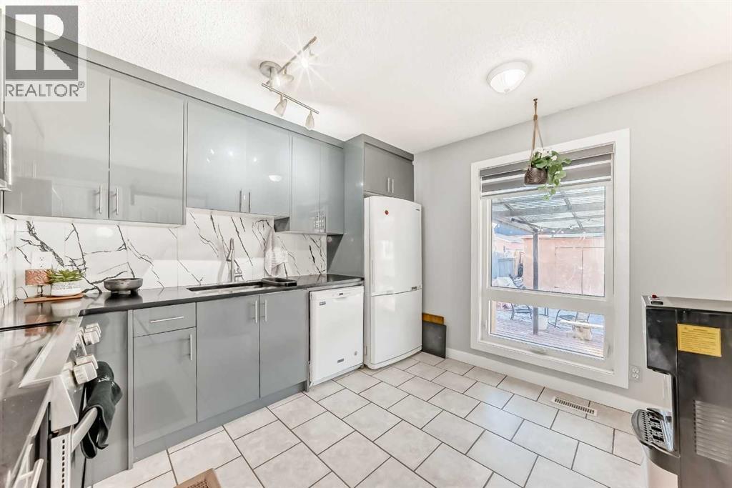 78 Martinview Crescent NE