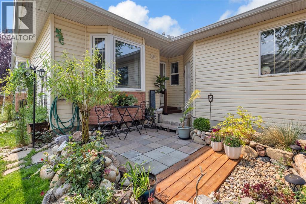 36 Dovista Court SE