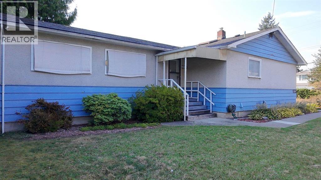 3047 OXFORD STREET