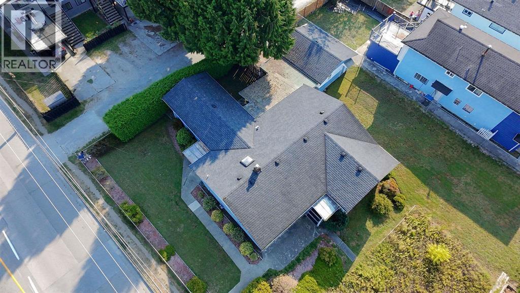3047 OXFORD STREET