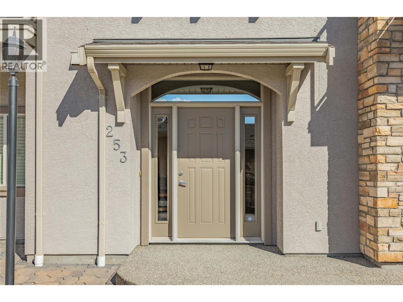 5165 Trepanier Bench Road Unit# 253