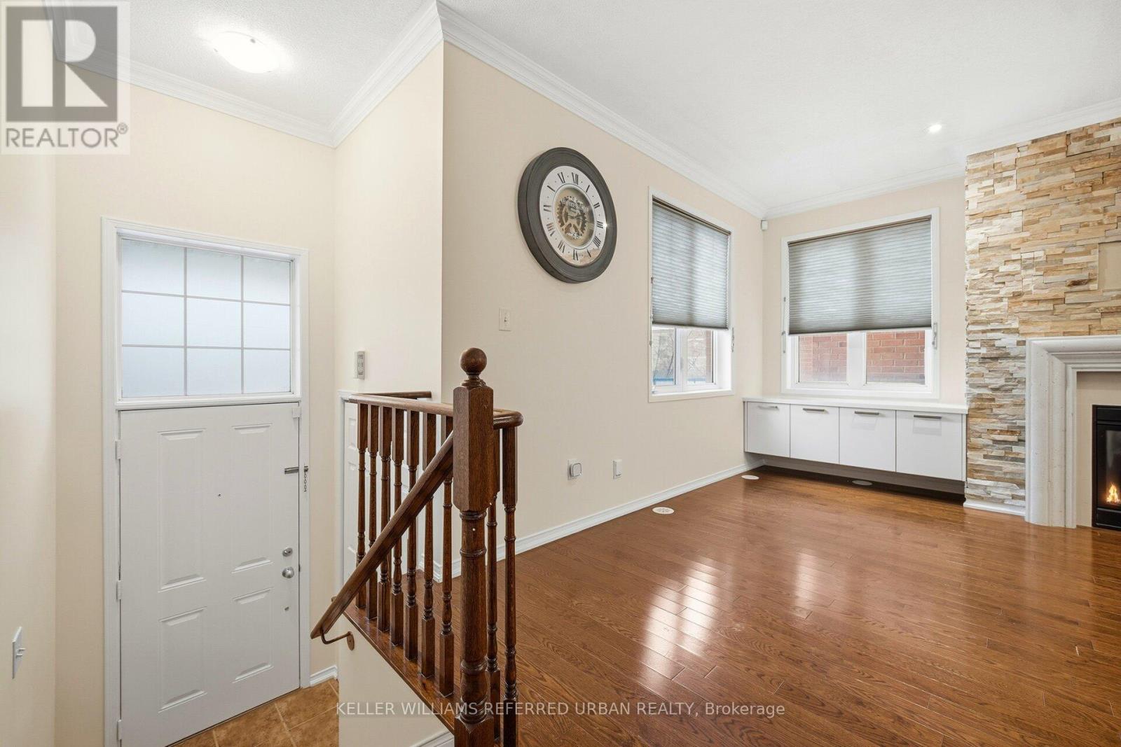 97 JOHN BELL CRESCENT