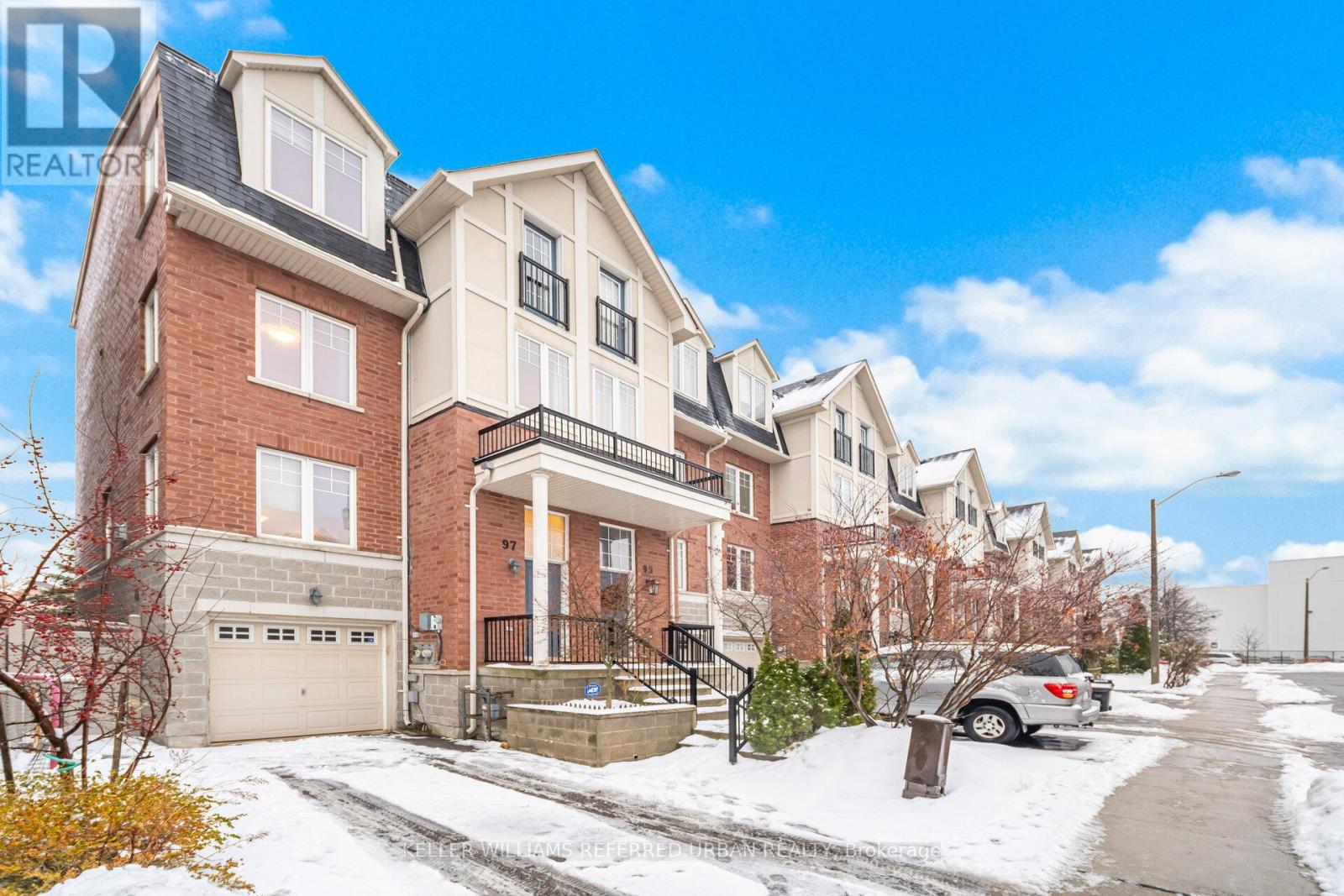 97 JOHN BELL CRESCENT