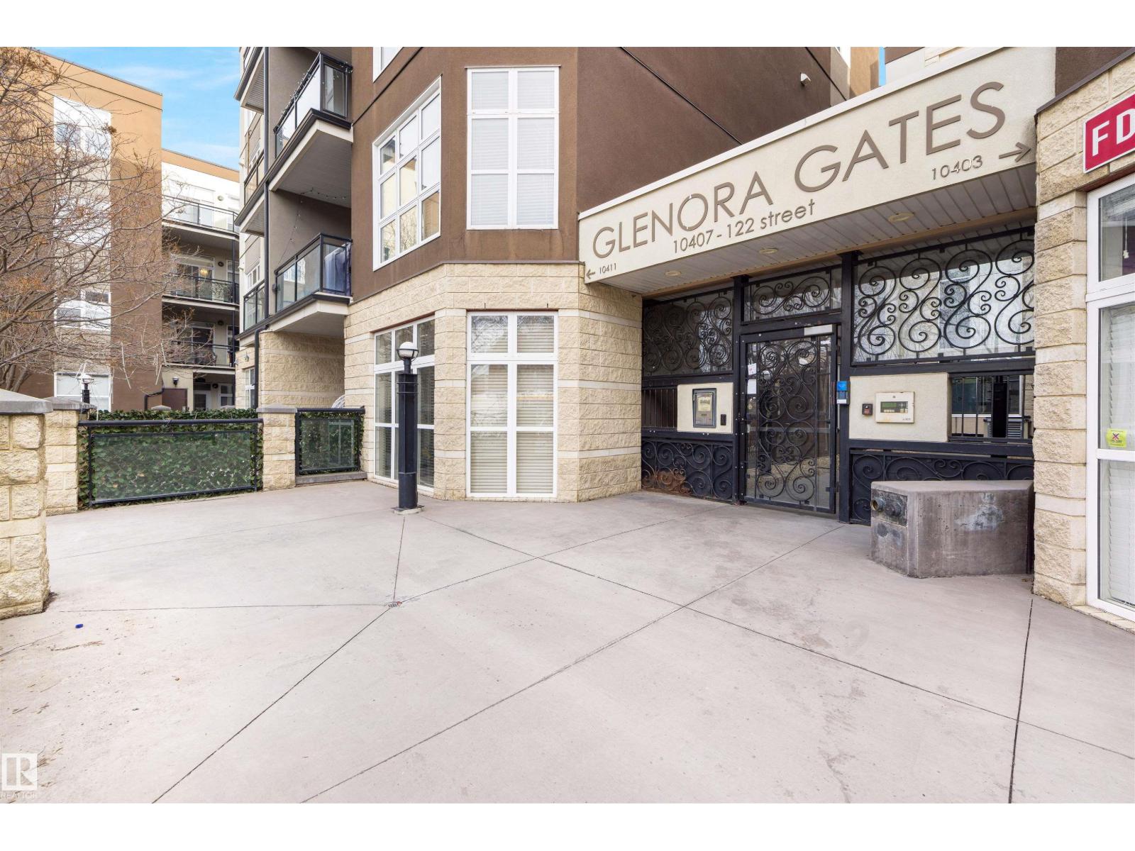 #129 10407 122 ST NW