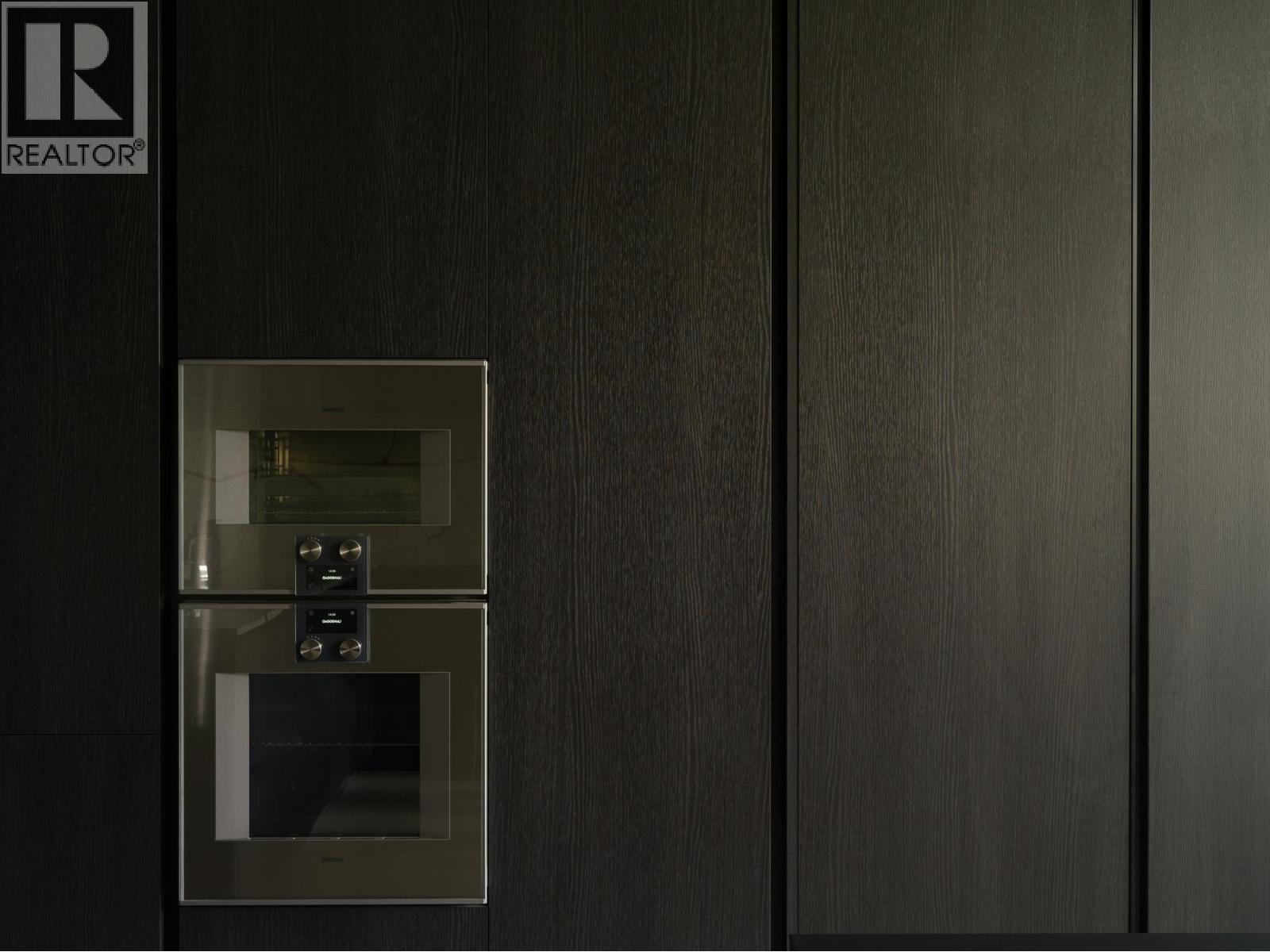 205 546 BEATTY STREET