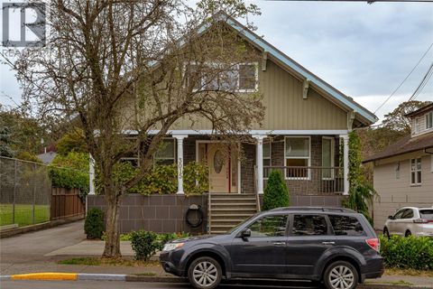 3015 Quadra St Victoria BC V8T4G2