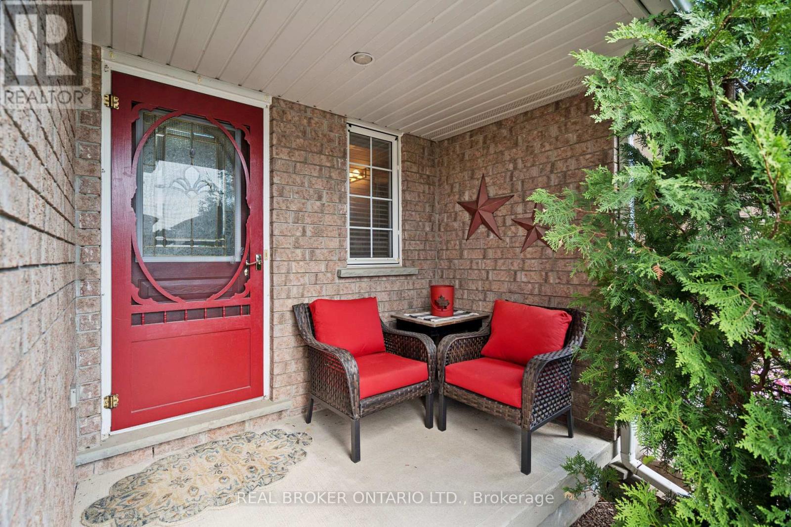 22 SANDCREEK LANE