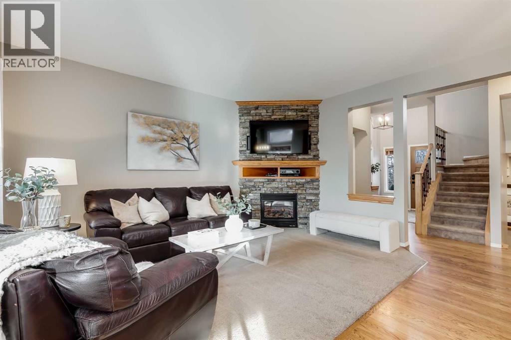 42 Panorama Hills Road NW