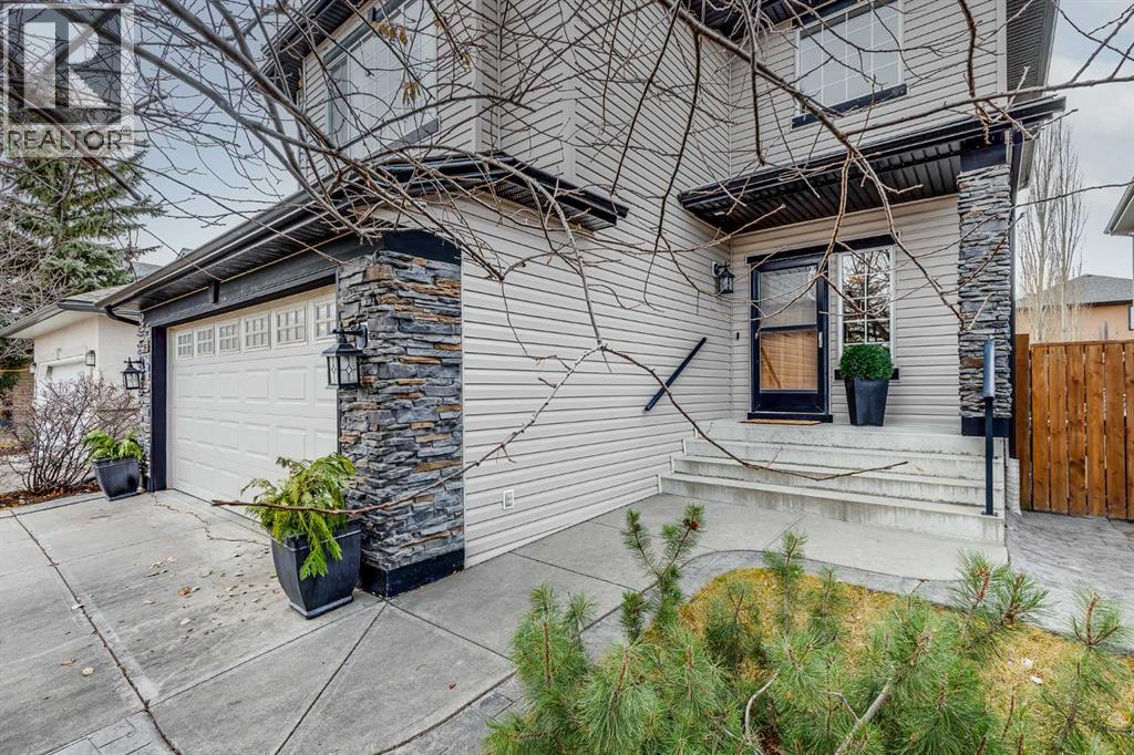 42 Panorama Hills Road NW