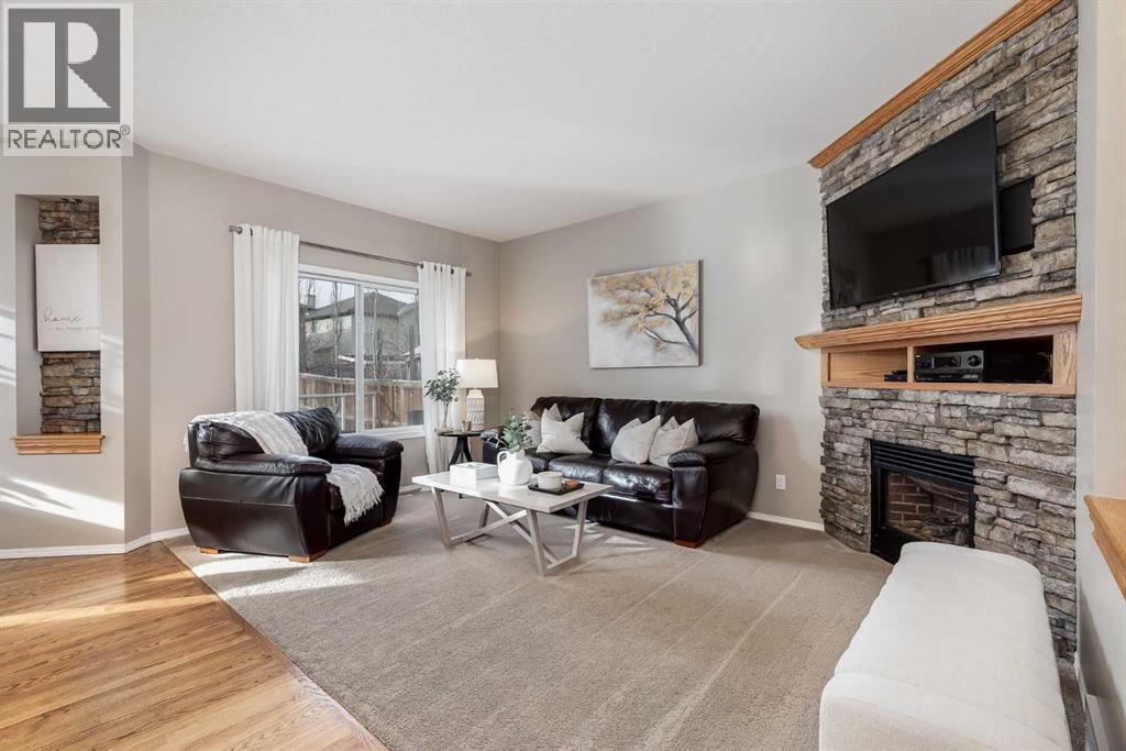 42 Panorama Hills Road NW