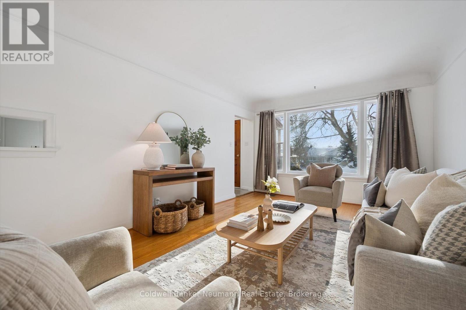 25 COLLINGWOOD STREET