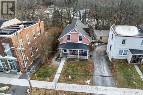 221 WALTON STREET Port Hope ON L1A1P1