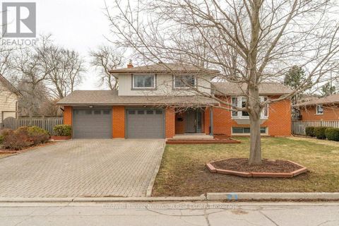 15 HICKORY STREET Guelph (Kortright West) ON N1G2X2